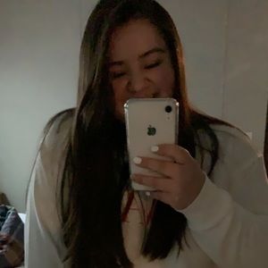 Meet your Posher, Selena